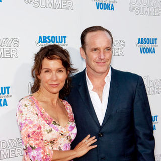 Clark Gregg, Jennifer Grey in "500 Days of Summer" Los Angeles Premiere - Arrivals