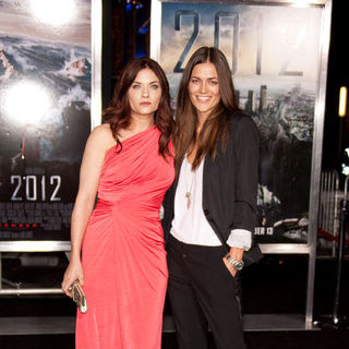 Jodi Lyn O'Keefe; in "2012" Los Angeles Premiere - Arrivals