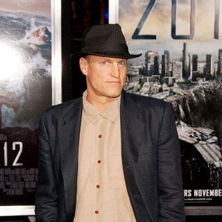 Woody Harrelson in "2012" Los Angeles Premiere - Arrivals