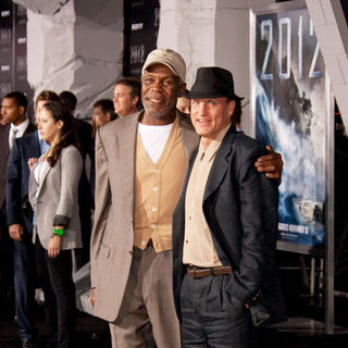 Danny Glover, Woody Harrelson in "2012" Los Angeles Premiere - Arrivals