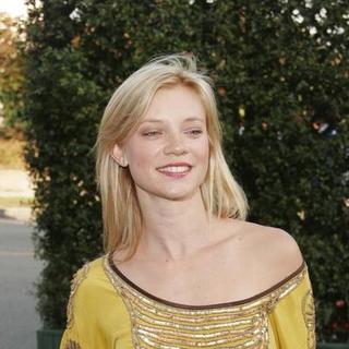 Amy Smart; in Environmental Media Awards