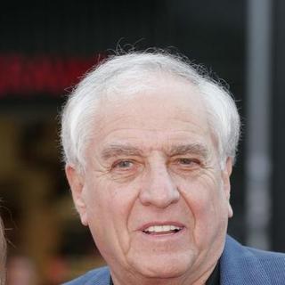 Chicken Little World Premiere - Arrivals