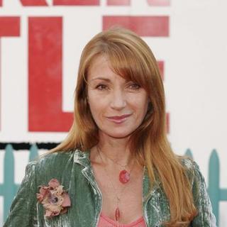 Jane Seymour; in Chicken Little World Premiere - Arrivals