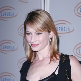 Meredith Monroe in "Hollywood Bag Ladies" Lupus Luncheon