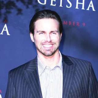 Brody Hutzler; in Premiere of Memoirs of a Geisha