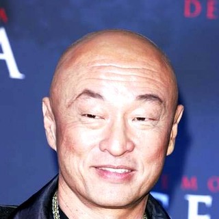 Cary Tagawa; in Premiere of Memoirs of a Geisha