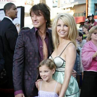 Heather Locklear in The Perfect Man Premiere - Arrivals
