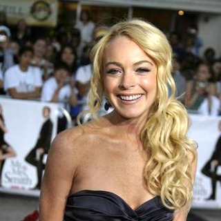 Lindsay Lohan; in Mr and Mrs Smith Los Angeles Premiere - Arrivals