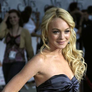 Lindsay Lohan; in Mr and Mrs Smith Los Angeles Premiere - Arrivals