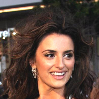 Penelope Cruz; in Sahara Los Angeles Premiere - Arrivals