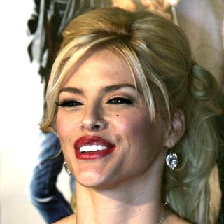 Anna Nicole Smith; in Be Cool Movie Premiere
