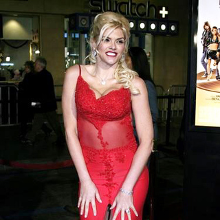 Anna Nicole Smith; in Be Cool Movie Premiere