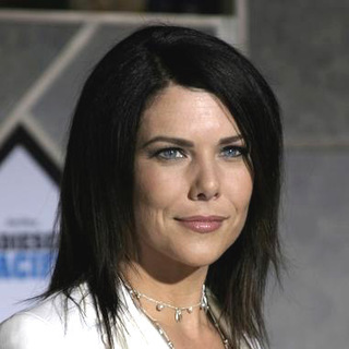 Lauren Graham; in The Pacifier Los Angeles Movie Premiere
