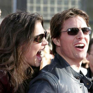 Tom Cruise;Katie Holmes; in War of the Worlds Fan Screening