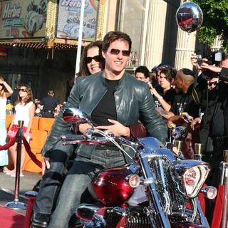 Tom Cruise; in War of the Worlds Fan Screening