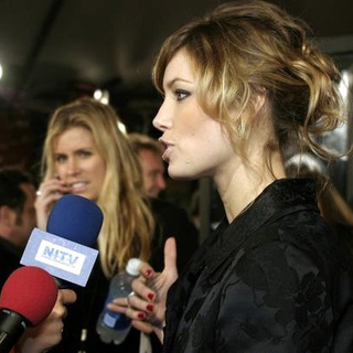 Jessica Biel; in Blade Trinity Los Angeles Premiere - Red Carpet