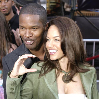 Jamie Foxx;Leila Arcieri; in Collateral World Premiere - Arrivals