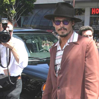Johnny Depp; in Charlie and the Chocolate Factory World Premiere - Arrivals