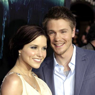 Sophia Bush;Chad Michael Murray; in House of Wax Los Angeles Premiere - Arrivals