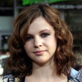 Amber Tamblyn; in Sisterhood of the Traveling Pants - Red Carpet