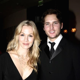 Jennie Garth;Peter Facinelli; in 2005 Satellite Awards