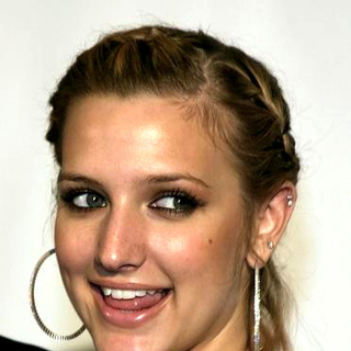 Ashlee Simpson; in 19th Annual Fulfillment Fund Achievement Awards