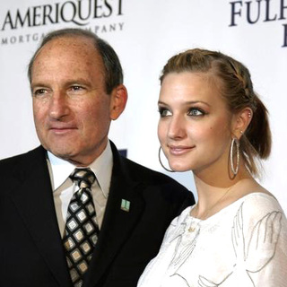 Ashlee Simpson; in 19th Annual Fulfillment Fund Achievement Awards