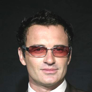 Julian McMahon; in FX Networks NIP/TUCK 3rd Season Premiere Screening - Arrivals