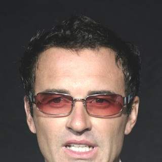 Julian McMahon; in FX Networks NIP/TUCK 3rd Season Premiere Screening - Arrivals