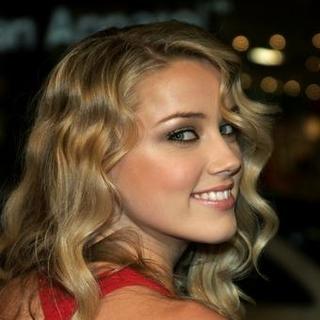 Amber Heard; in North Country Los Angeles Premiere - Arrivals