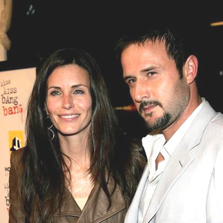 Courteney Cox;David Arquette; in 9th Annual Hollywood Film Festival - Kiss Kiss, Bang Bang Screening - Arrivals