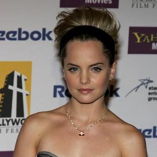 Mena Suvari; in 9th Annual Hollywood Film Festival Awards Gala Ceremony - Arrivals