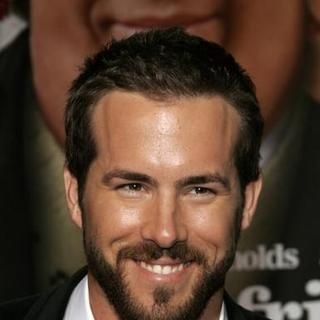 Ryan Reynolds; in Just Friends Los Angeles Premiere - Arrivals