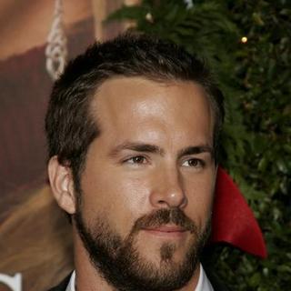 Ryan Reynolds; in Just Friends Los Angeles Premiere - Arrivals