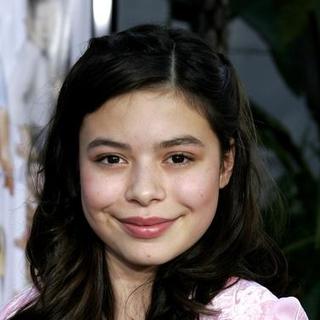 Miranda Cosgrove; in Yours, Mine and Ours World Premiere - Arrivals