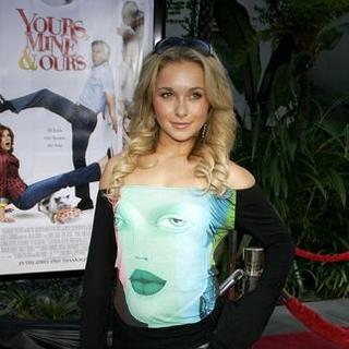 Hayden Panettiere; in Yours, Mine and Ours World Premiere - Arrivals