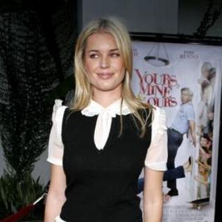 Rebecca Romijn; in Yours, Mine and Ours World Premiere - Arrivals