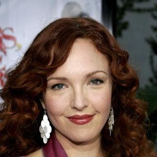 Amy Yasbeck; in Yours, Mine and Ours World Premiere - Arrivals