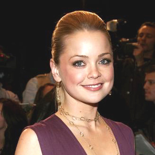 Marisa Coughlan; in The Family Stone Los Angeles Premiere