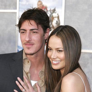 Moon Bloodgood;Eric Balfour; in Eight Below World Premiere