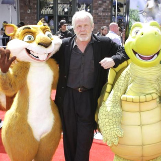 Nick Nolte; in Over The Hedge Los Angeles Premiere