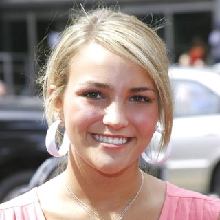 Jamie Lynn Spears in Barnyard World Premiere