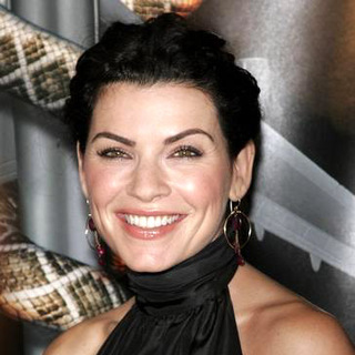Julianna Margulies; in Snakes on a Plane Los Angeles Premiere