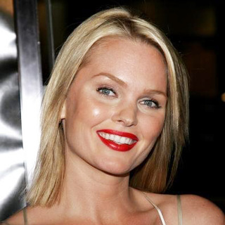 Sunny Mabrey; in Snakes on a Plane Los Angeles Premiere