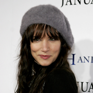 Juliette Lewis; in Catch and Release Los Angeles Premiere