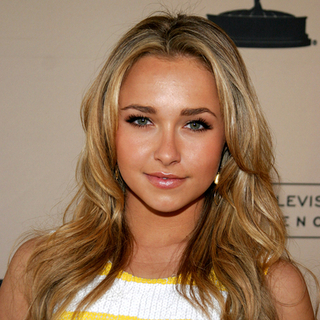 Hayden Panettiere; in An Evening with Heroes