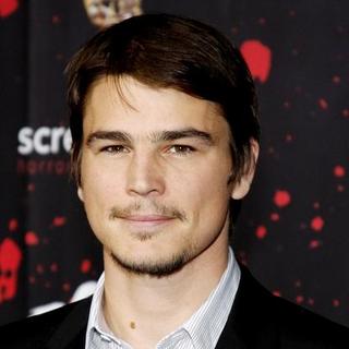 Josh Hartnett; in 30 Days of Night Los Angeles Premiere