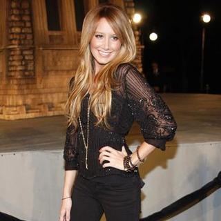 Ashley Tisdale; in "Cloverfield" Los Angeles Premiere - Arrivals