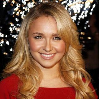 Hayden Panettiere; in "The Spiderwick Chronicles" Los Angeles Premiere - Arrivals
