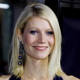 Gwyneth Paltrow in "Iron Man" Los Angeles Premiere - Arrivals